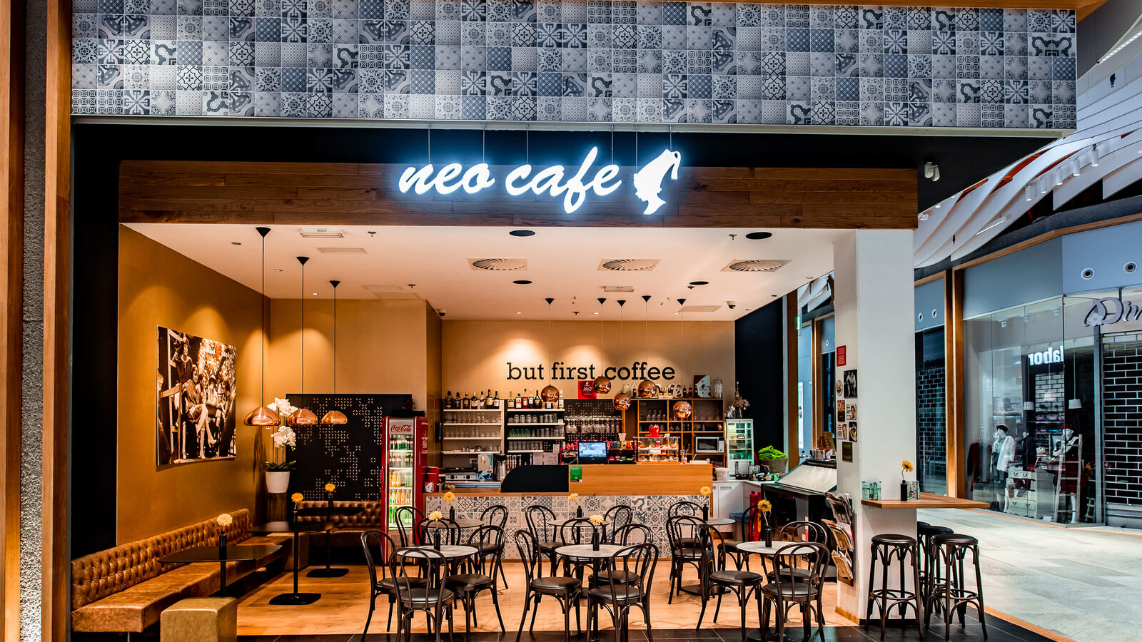 neo-cafe-naro-i-in-vzami-s-seboj-center-interspar-vi